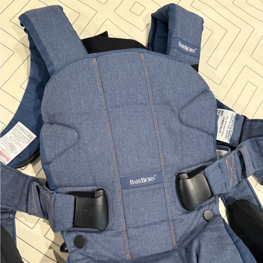 BabyBjorn Denim Original - Picture 5 of 13